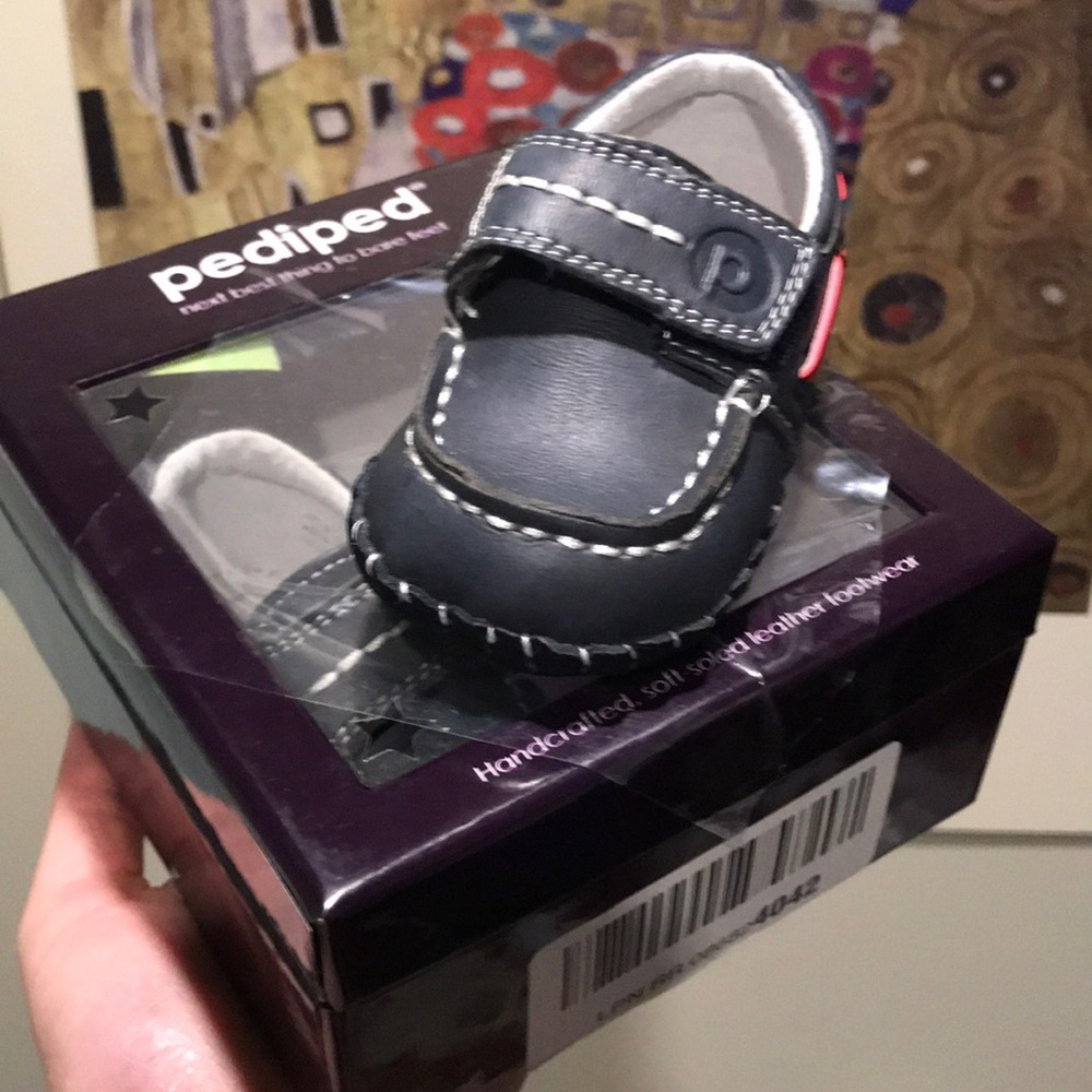 New in Box Pediped Navy Leather Shoes 6-12Months